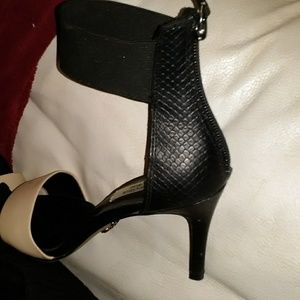 Simply Vera high heels sandals